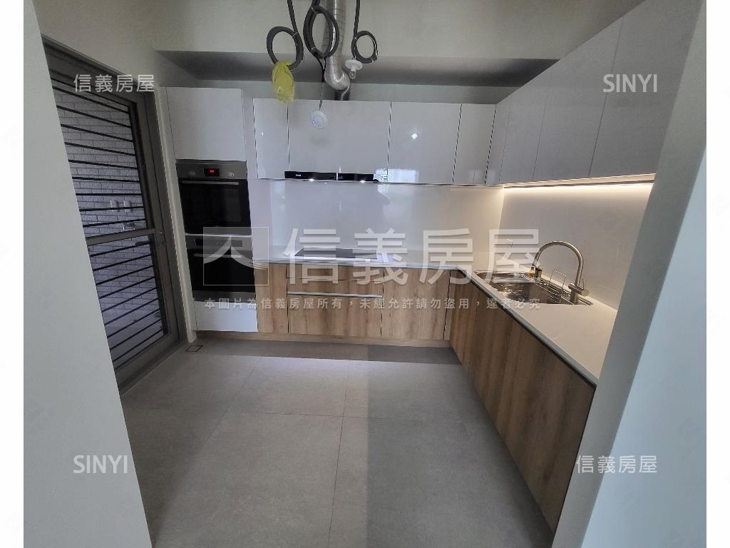 精銳ＳＫＹ－ＯＮＥ房屋室內格局與周邊環境