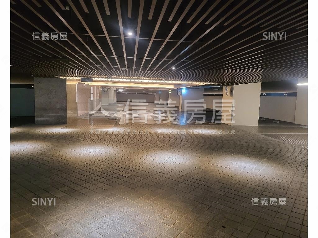 精銳ＳＫＹ－ＯＮＥ房屋室內格局與周邊環境