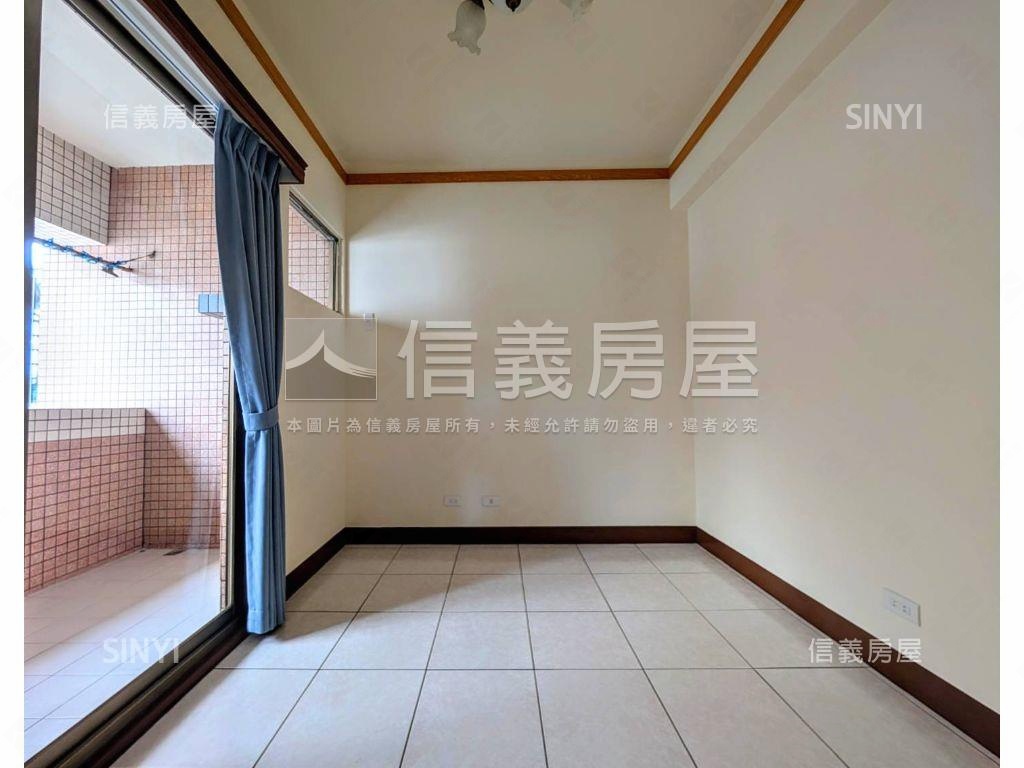 德賢商圈採光大三房＋車位房屋室內格局與周邊環境