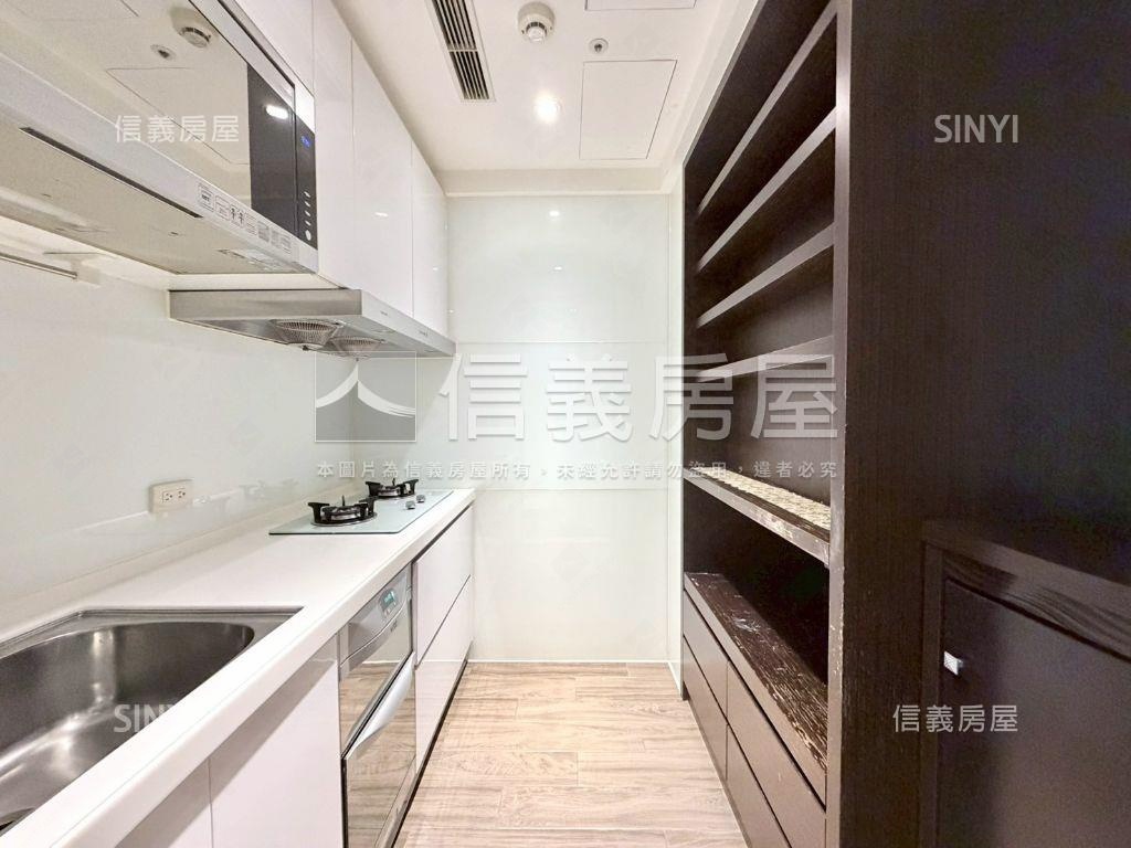 府中．陞月美兩房車位房屋室內格局與周邊環境