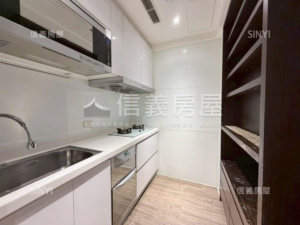 府中．陞月美兩房車位房屋室內格局與周邊環境