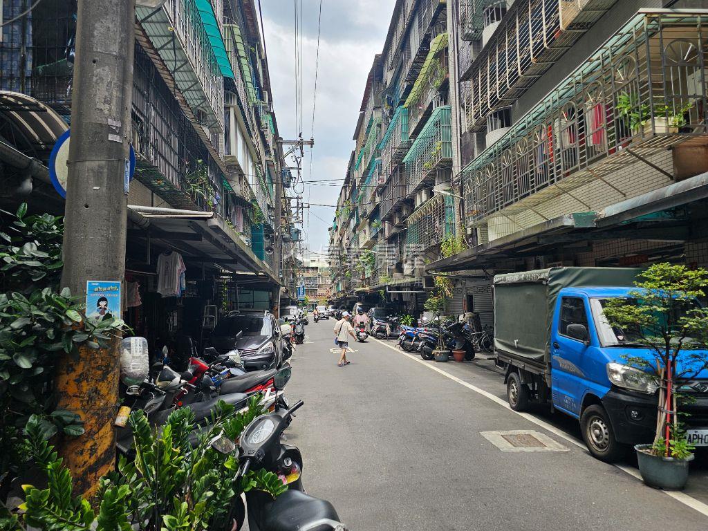 浮洲車站·邊間大陽台三房房屋室內格局與周邊環境