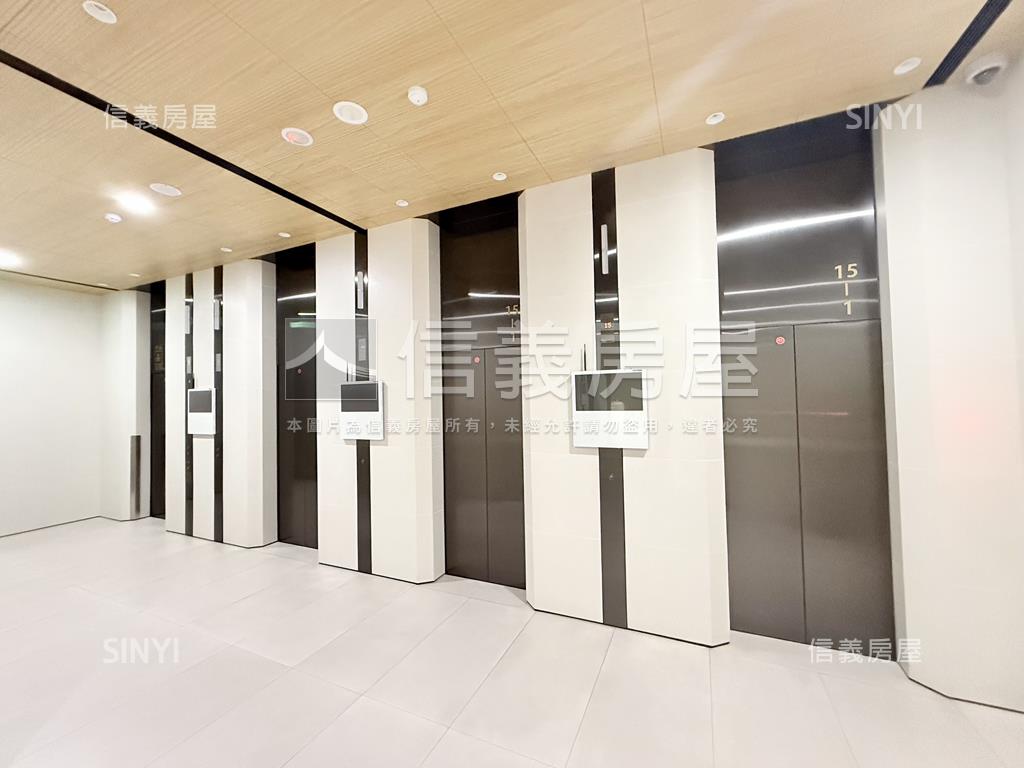 敦化南路凌雲通商景觀辦公房屋室內格局與周邊環境