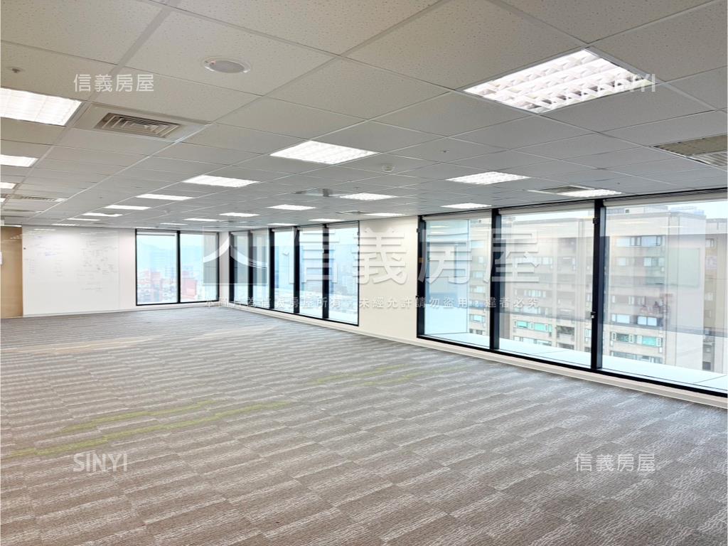 敦化南路凌雲通商景觀辦公房屋室內格局與周邊環境