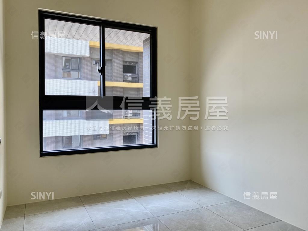 南台副都心邊間三房平車房屋室內格局與周邊環境