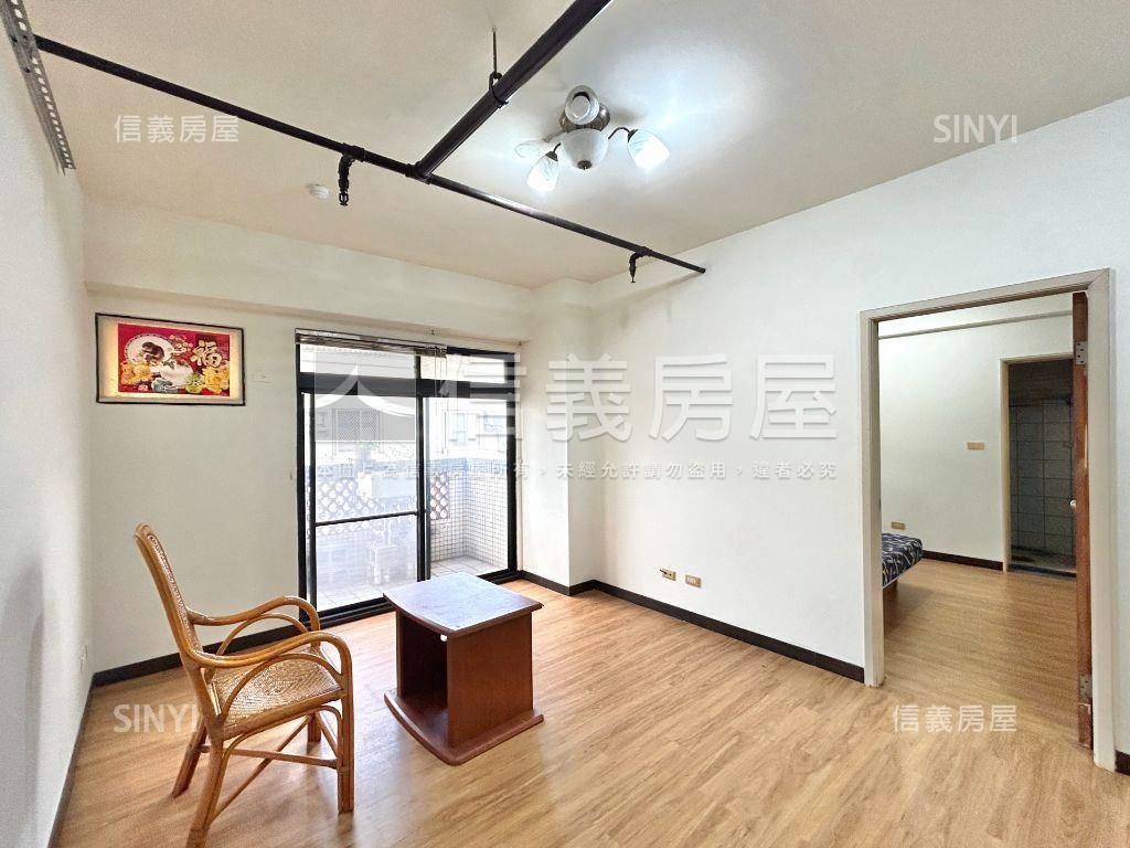 總價首購族國安國宅房屋室內格局與周邊環境