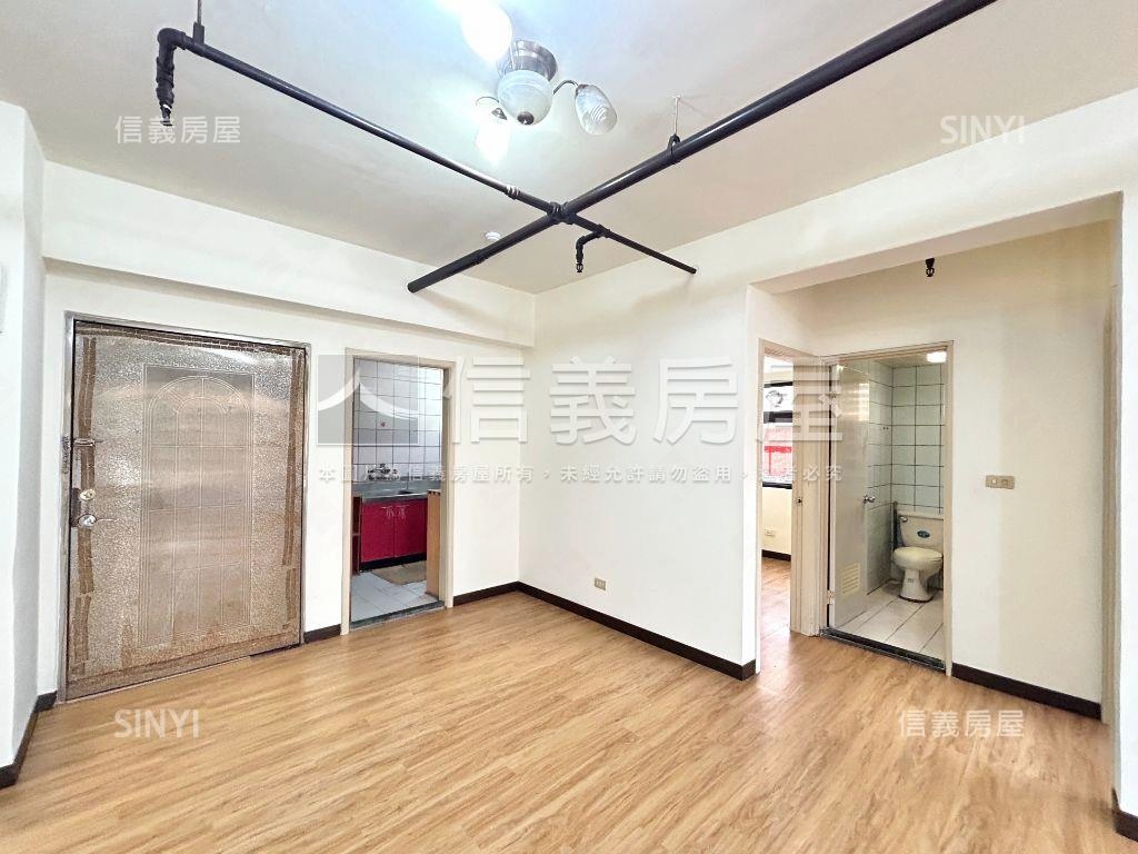 總價首購族國安國宅房屋室內格局與周邊環境