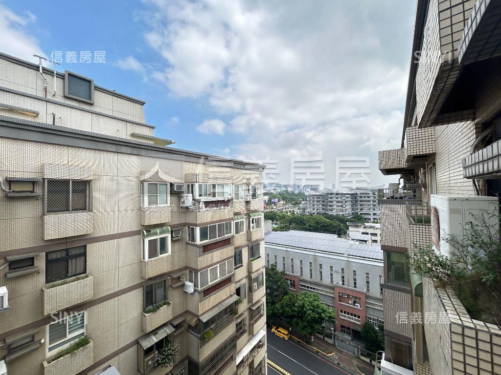 總價首購族國安國宅房屋室內格局與周邊環境