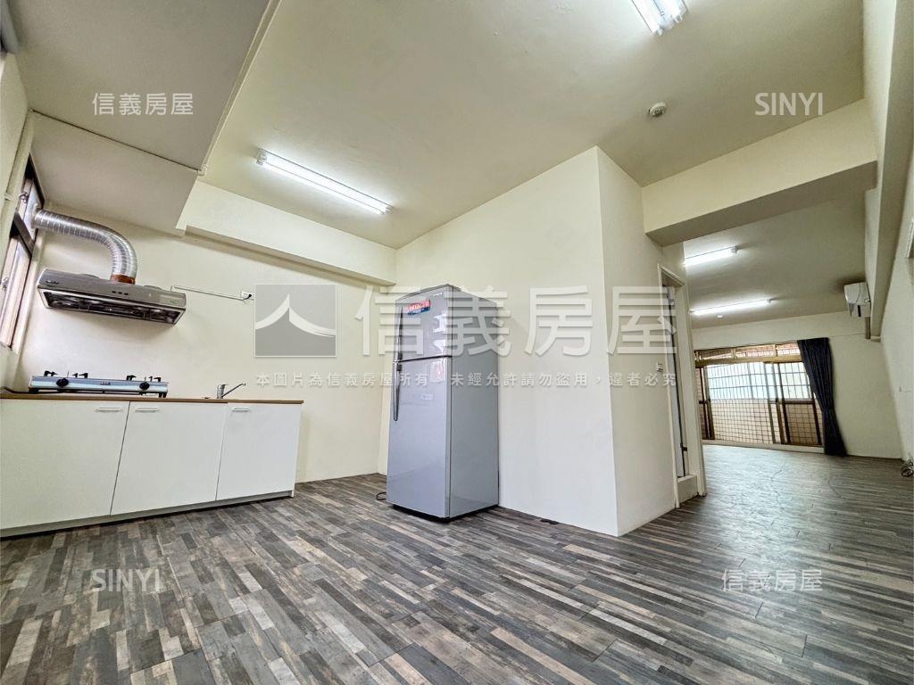 陽光華廈三房平車房屋室內格局與周邊環境