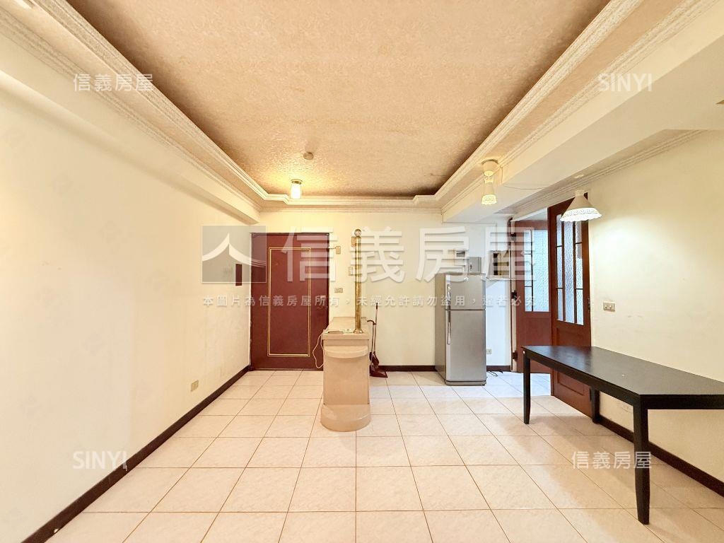 東園培英鼎泰三房房屋室內格局與周邊環境