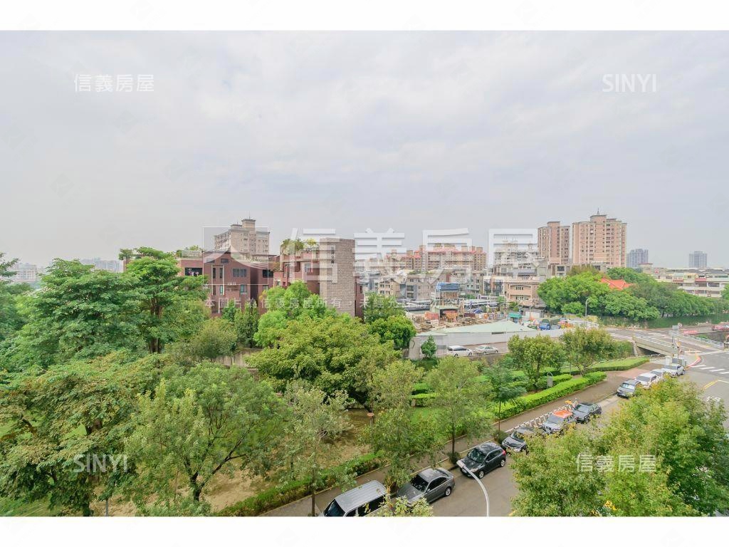 雙面臨路鑽石大角地房屋室內格局與周邊環境