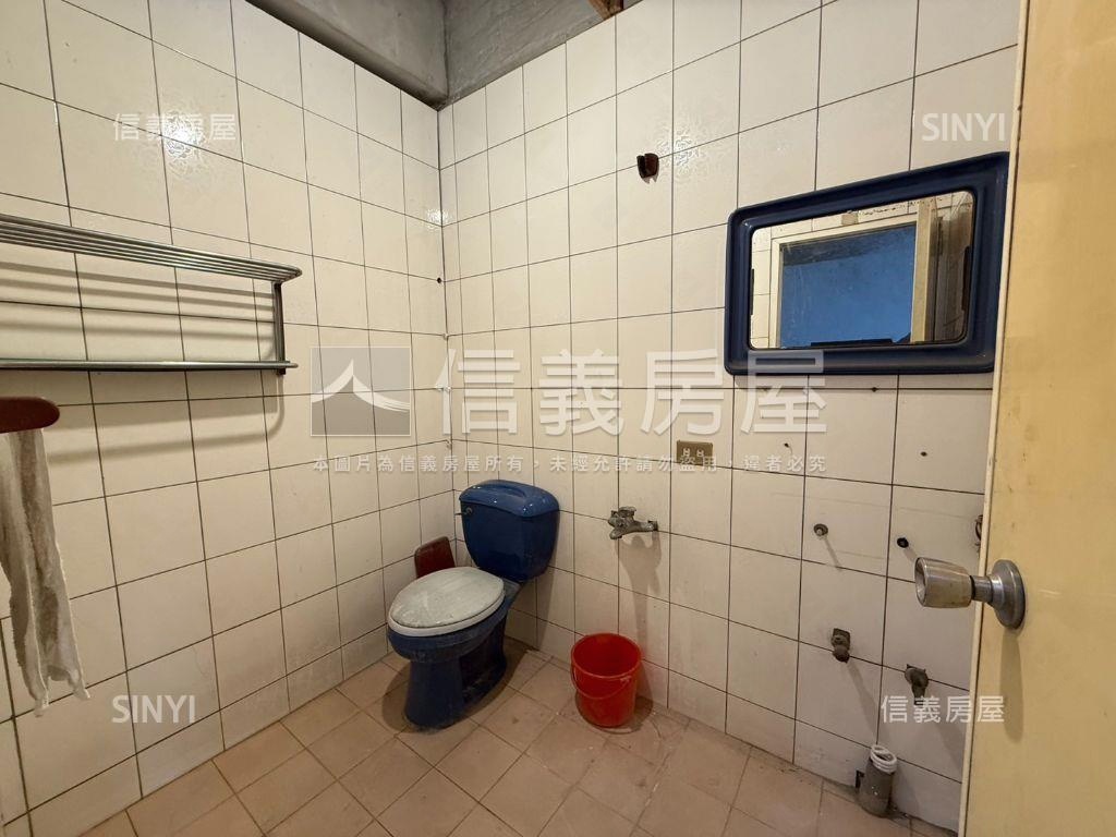 樹林中正路路邊土地房屋室內格局與周邊環境