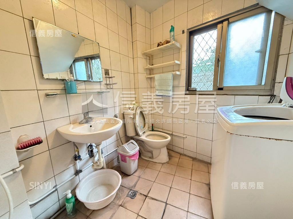 樹林中正路路邊土地房屋室內格局與周邊環境