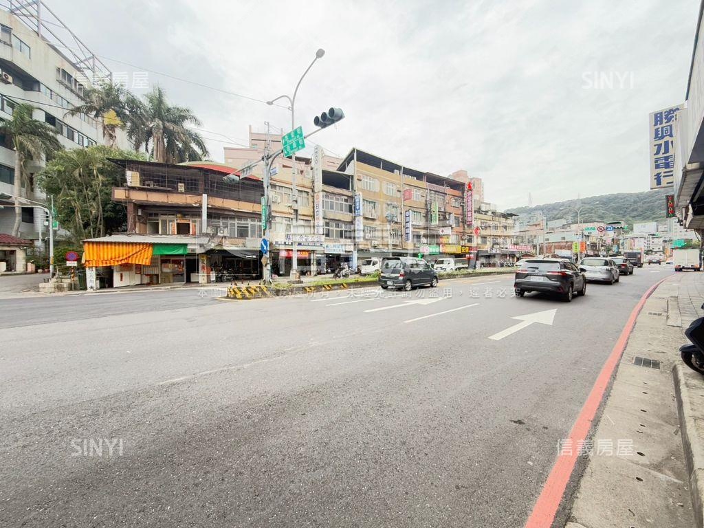 樹林中正路路邊土地房屋室內格局與周邊環境
