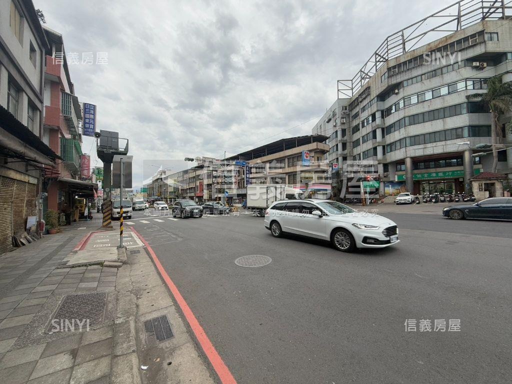 樹林中正路路邊土地房屋室內格局與周邊環境
