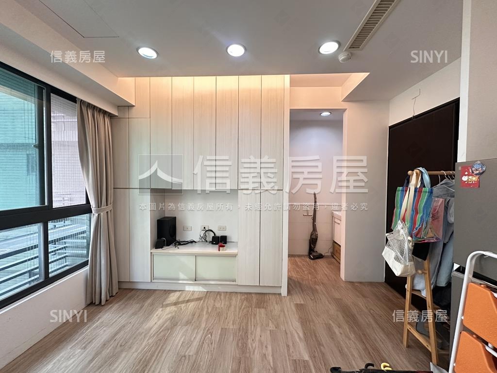 陽光ＰＡＲＫ漂亮小宅房屋室內格局與周邊環境