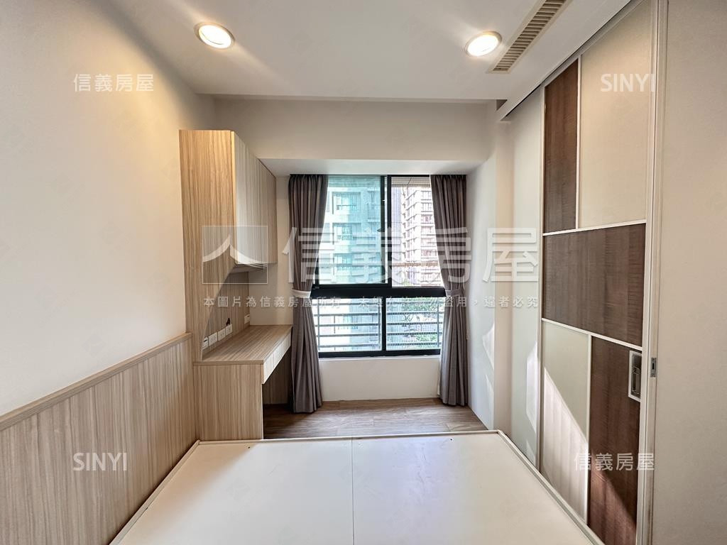 陽光ＰＡＲＫ漂亮小宅房屋室內格局與周邊環境