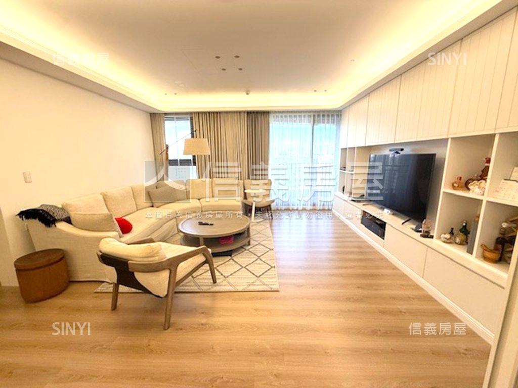 京懋一號蔚藍天空質感美邸房屋室內格局與周邊環境