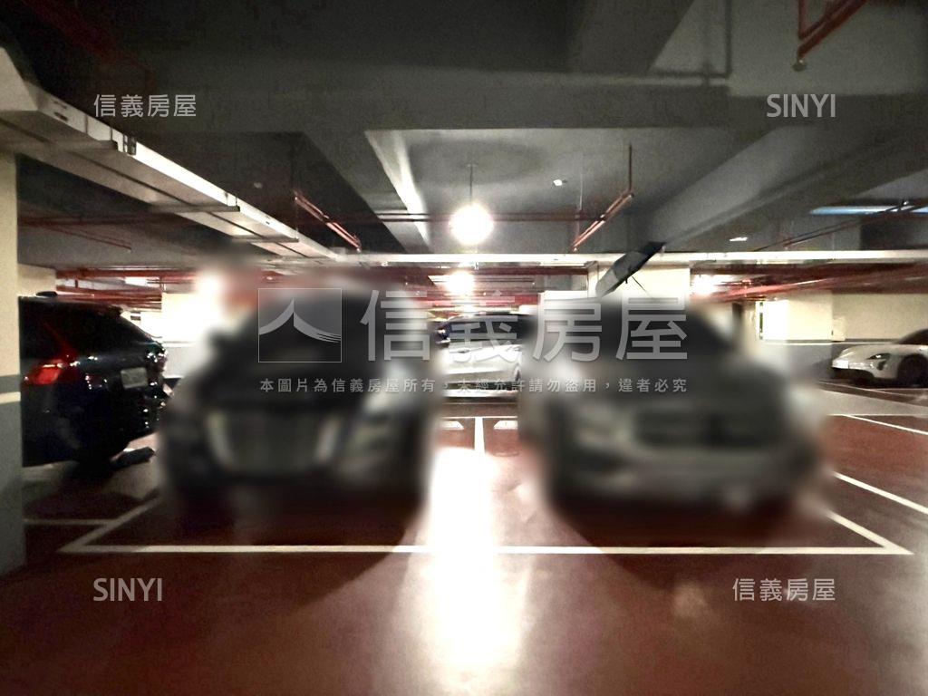 京懋一號蔚藍天空質感美邸房屋室內格局與周邊環境