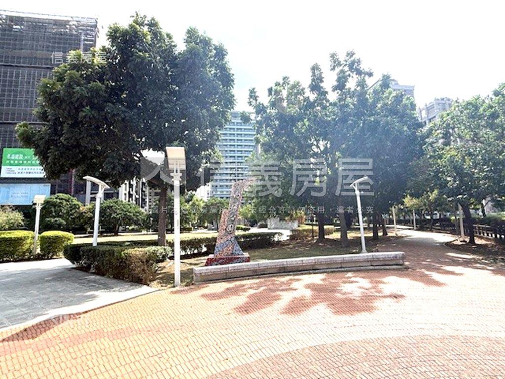 京懋一號蔚藍天空質感美邸房屋室內格局與周邊環境