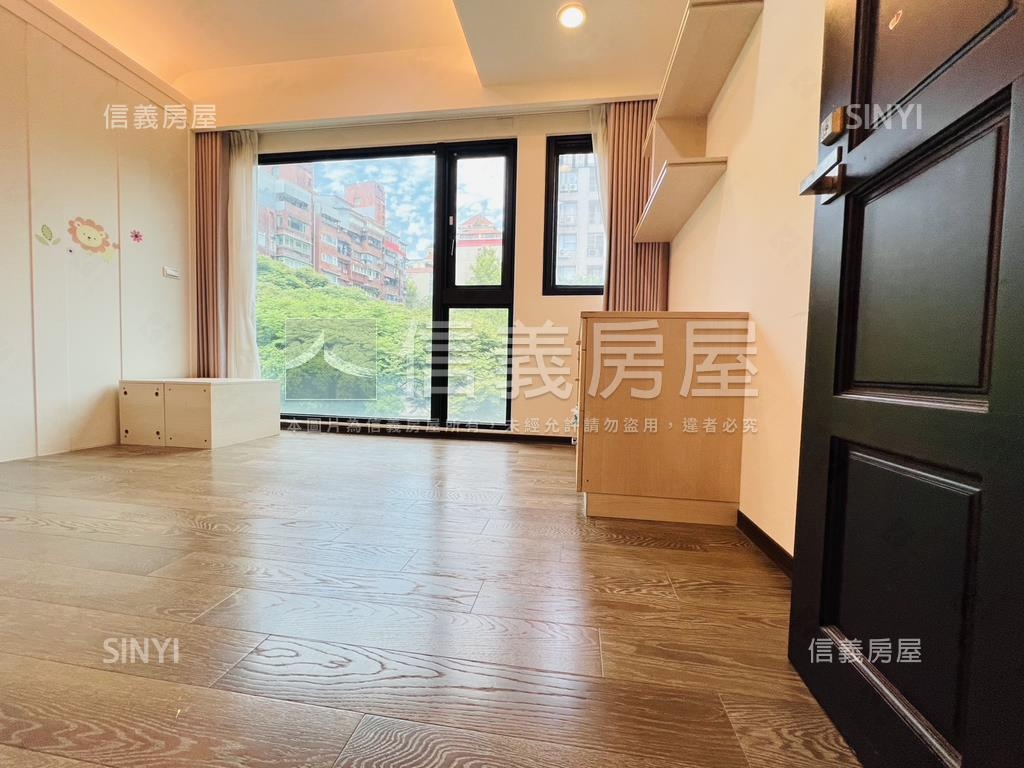 鄉林建設中山北路七段名邸房屋室內格局與周邊環境