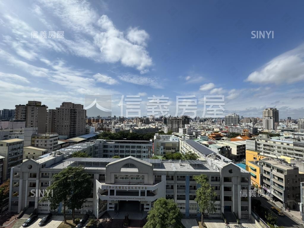 面文昌國小靓三房有車位房屋室內格局與周邊環境