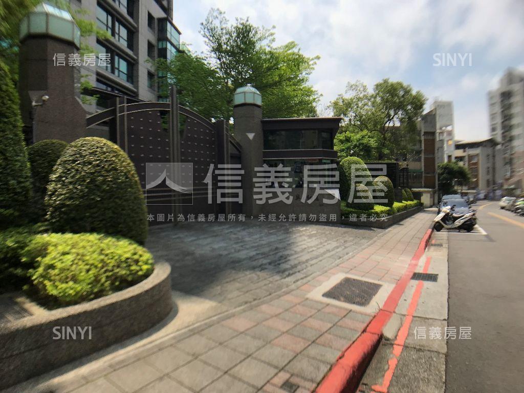 奧之細道車位房屋室內格局與周邊環境