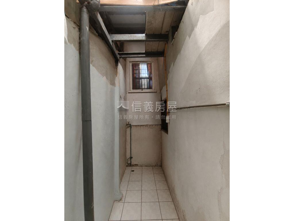 民富國小旁高ＣＰ值好案房屋室內格局與周邊環境