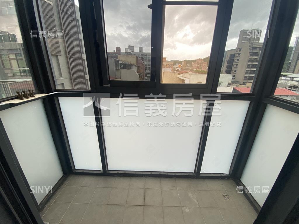專任！近捷運築禾韻帶車位房屋室內格局與周邊環境