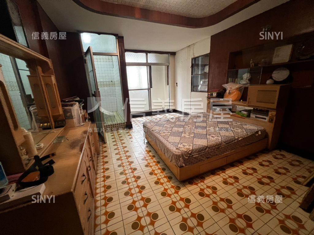 長興街透天房屋室內格局與周邊環境
