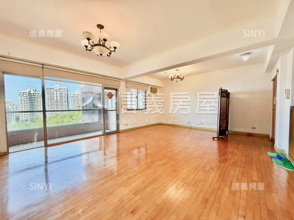 新坡藍天大地山景慢居房屋室內格局與周邊環境