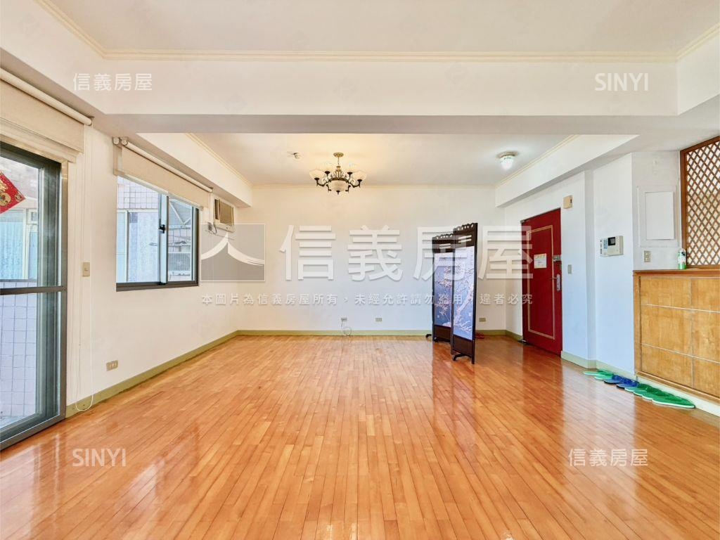 新坡藍天大地山景慢居房屋室內格局與周邊環境