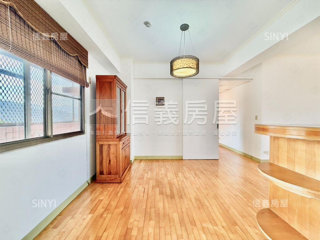 新坡藍天大地山景慢居房屋室內格局與周邊環境