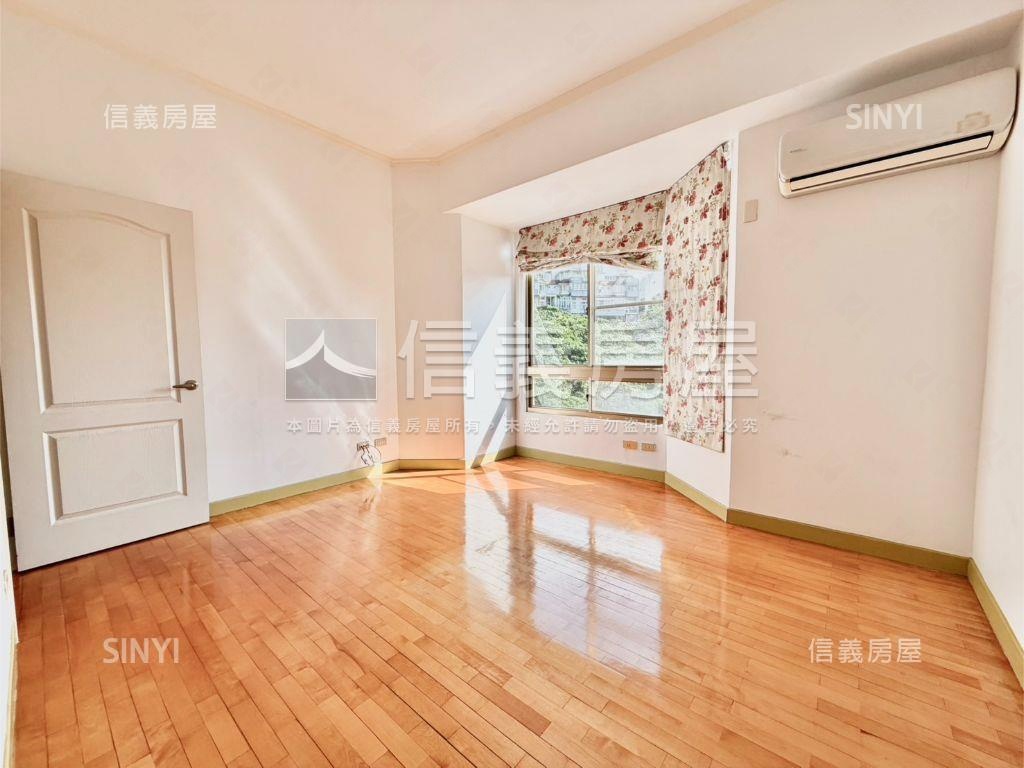 新坡藍天大地山景慢居房屋室內格局與周邊環境