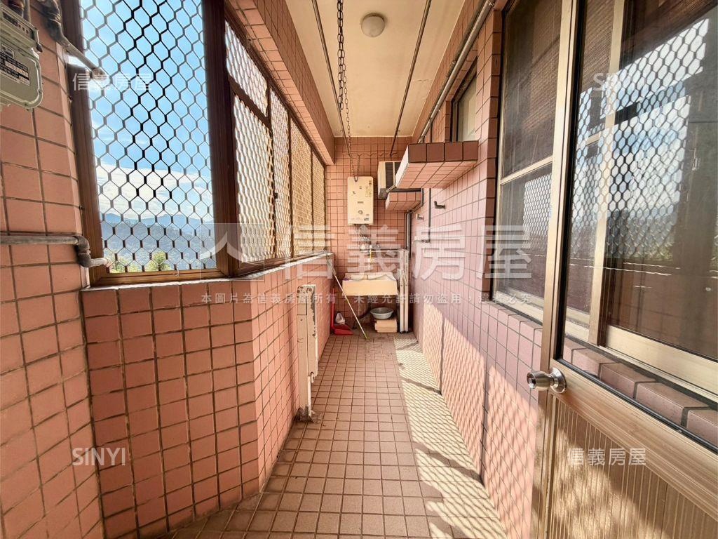 新坡藍天大地山景慢居房屋室內格局與周邊環境