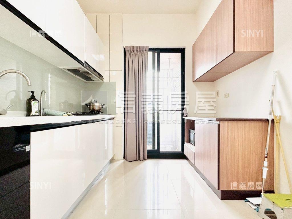 愛瑪市三房平車位房屋室內格局與周邊環境