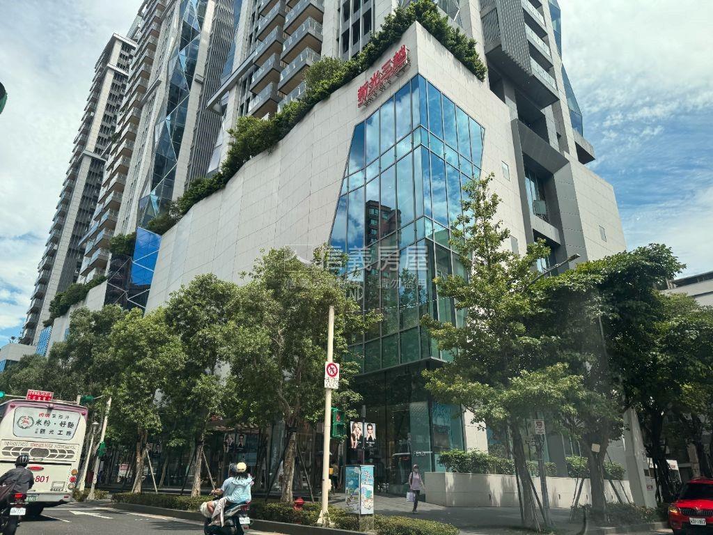 捷運仁愛電梯三房房屋室內格局與周邊環境