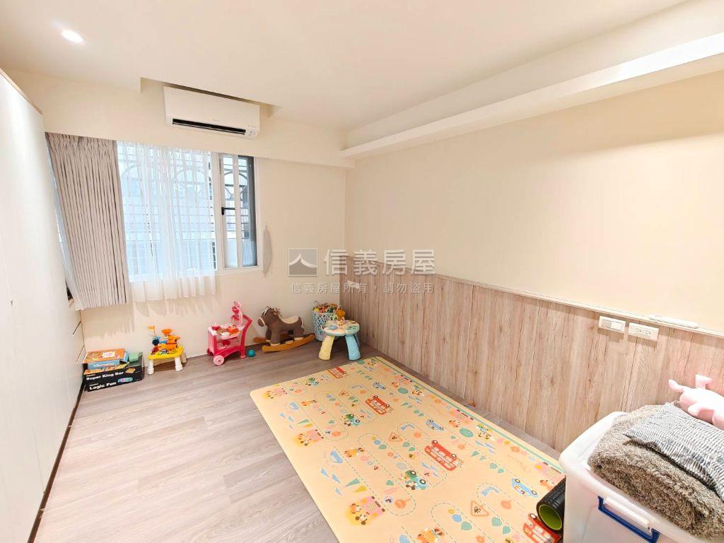 松山區公寓３房２廳２衛房屋室內格局與周邊環境