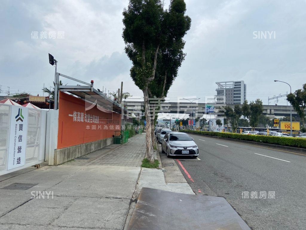 烏日近高鐵２房＋車位房屋室內格局與周邊環境