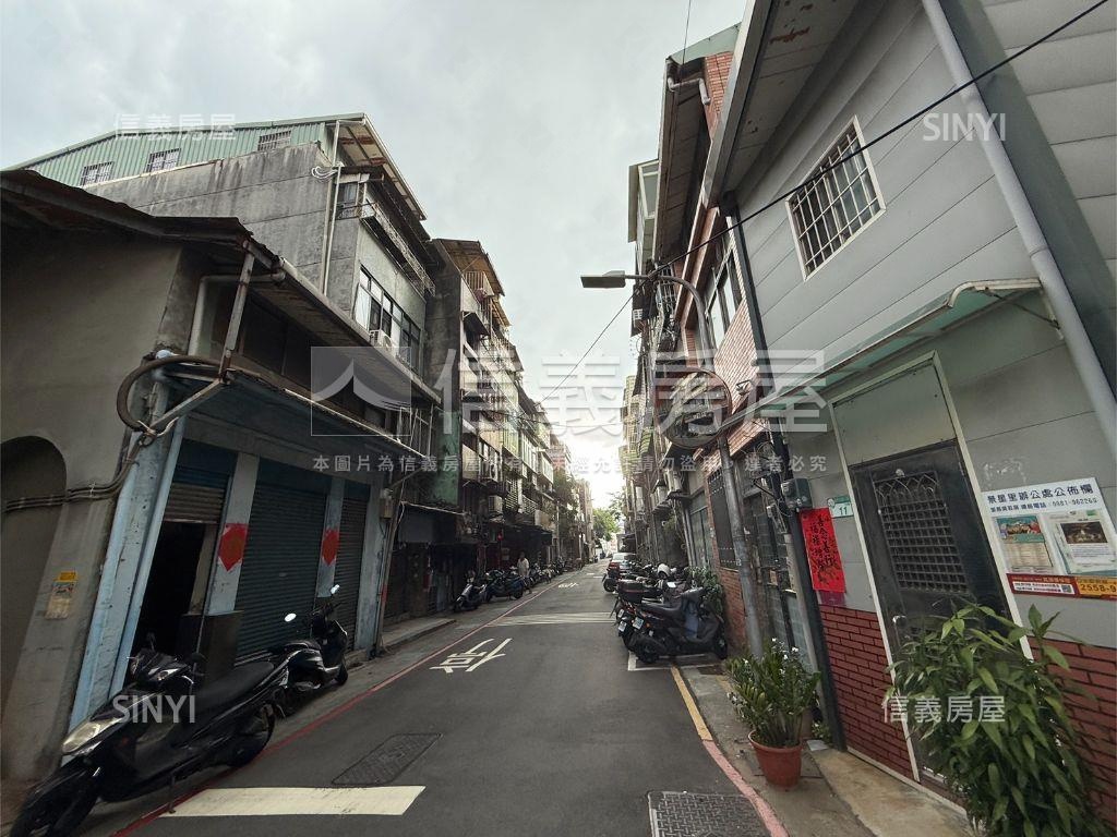 專任～近捷運一樓房屋室內格局與周邊環境