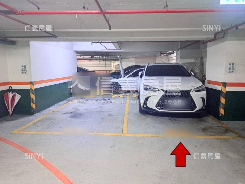 映月高樓三房車位房屋室內格局與周邊環境