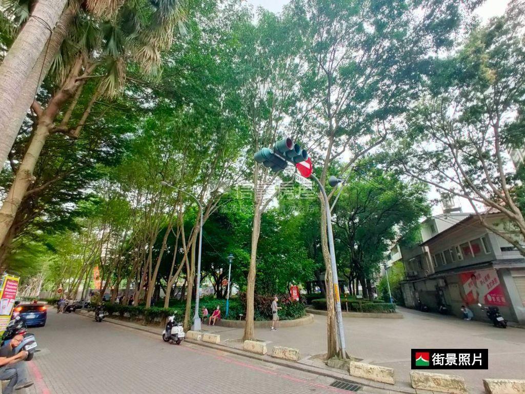 育英街電梯華廈房屋室內格局與周邊環境