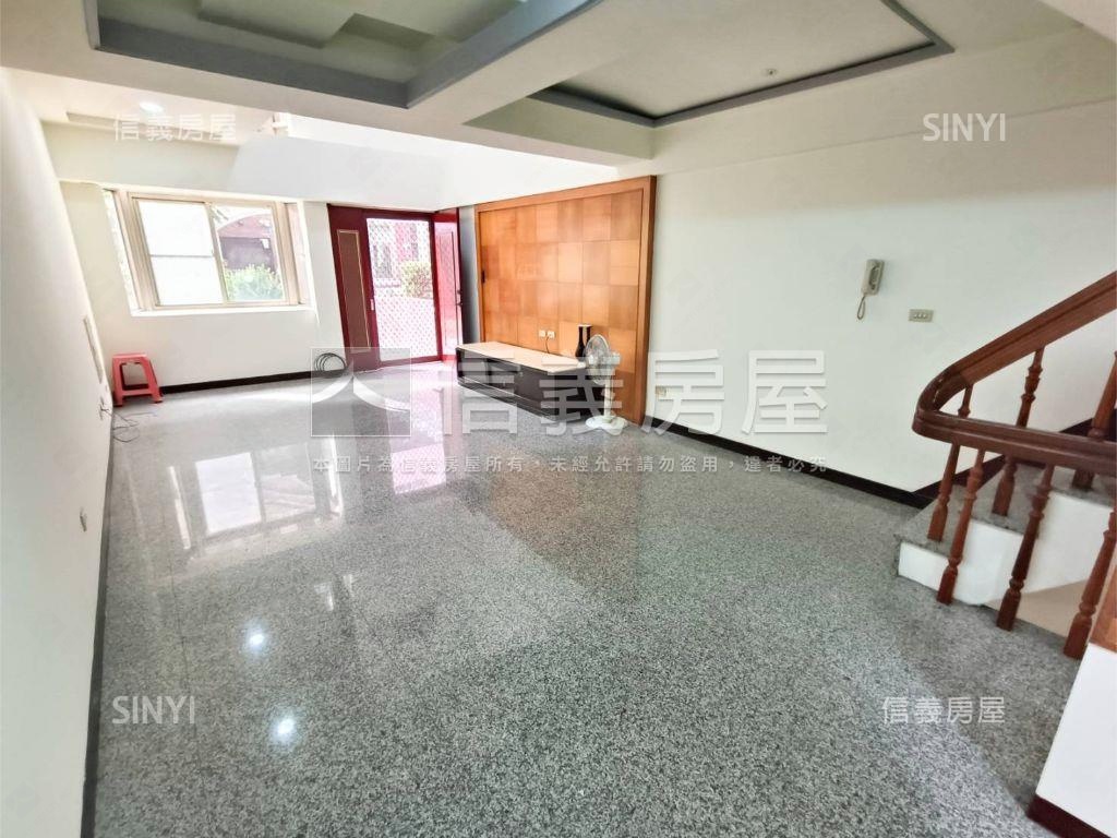 楠梓花園庭院人車分道美墅房屋室內格局與周邊環境