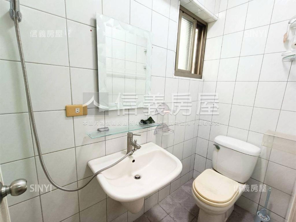 楠梓花園庭院人車分道美墅房屋室內格局與周邊環境