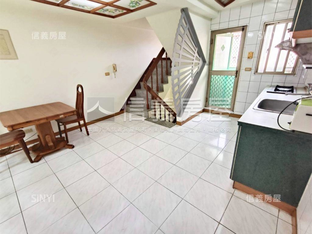 楠梓花園庭院人車分道美墅房屋室內格局與周邊環境