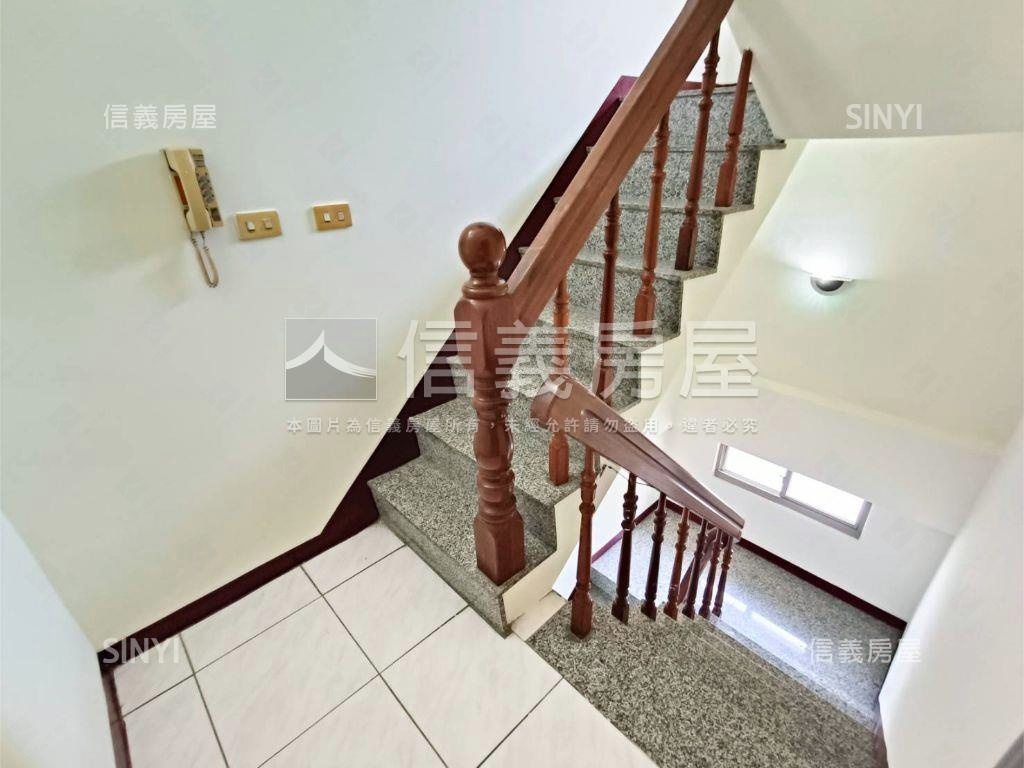 楠梓花園庭院人車分道美墅房屋室內格局與周邊環境