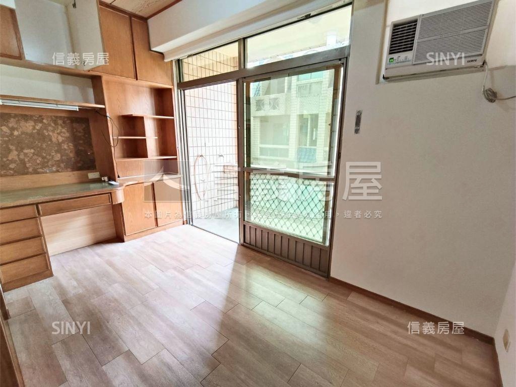 楠梓花園庭院人車分道美墅房屋室內格局與周邊環境