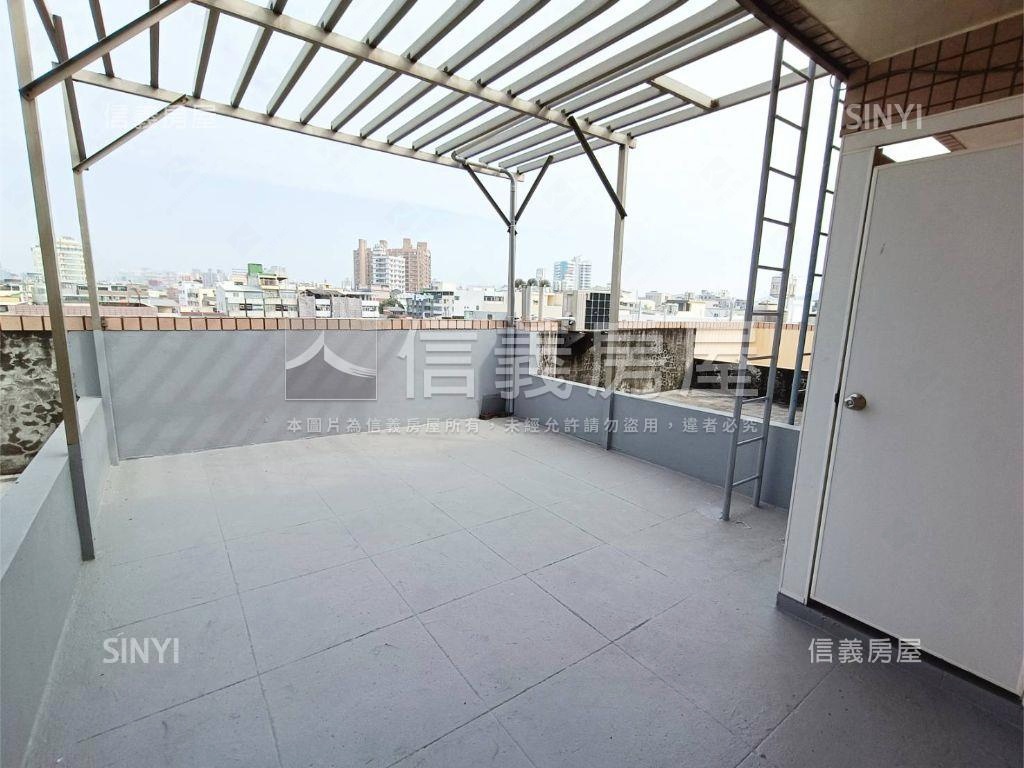 楠梓花園庭院人車分道美墅房屋室內格局與周邊環境