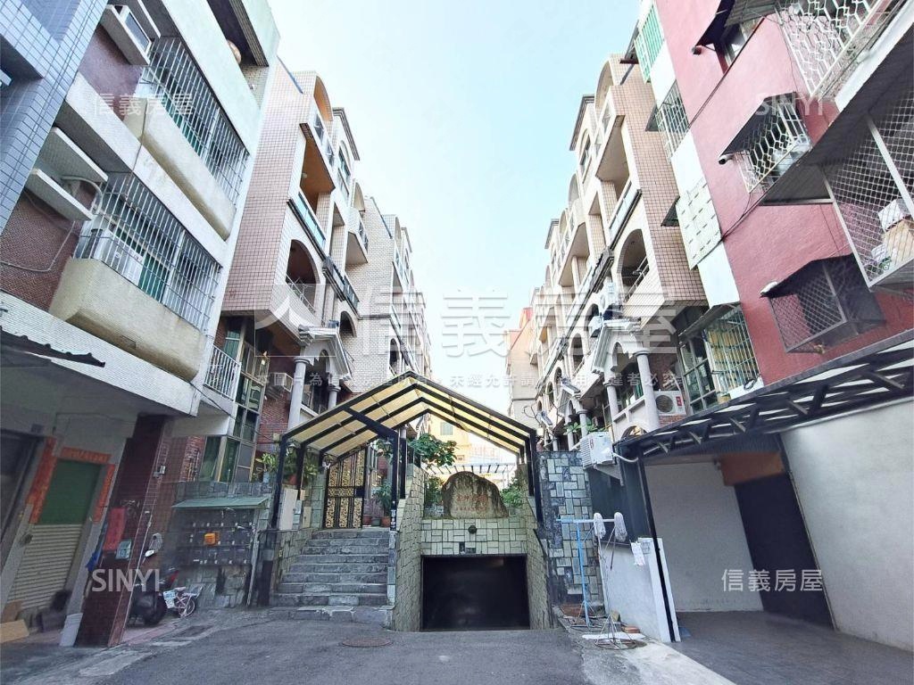 楠梓花園庭院人車分道美墅房屋室內格局與周邊環境