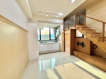 雲天邊間兩房含平面車位